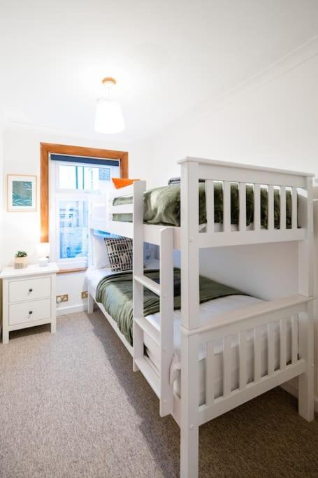 3 Bedroom Home Close To Town Centre With Wifi & Garden Tunbridge Wells Buitenkant foto